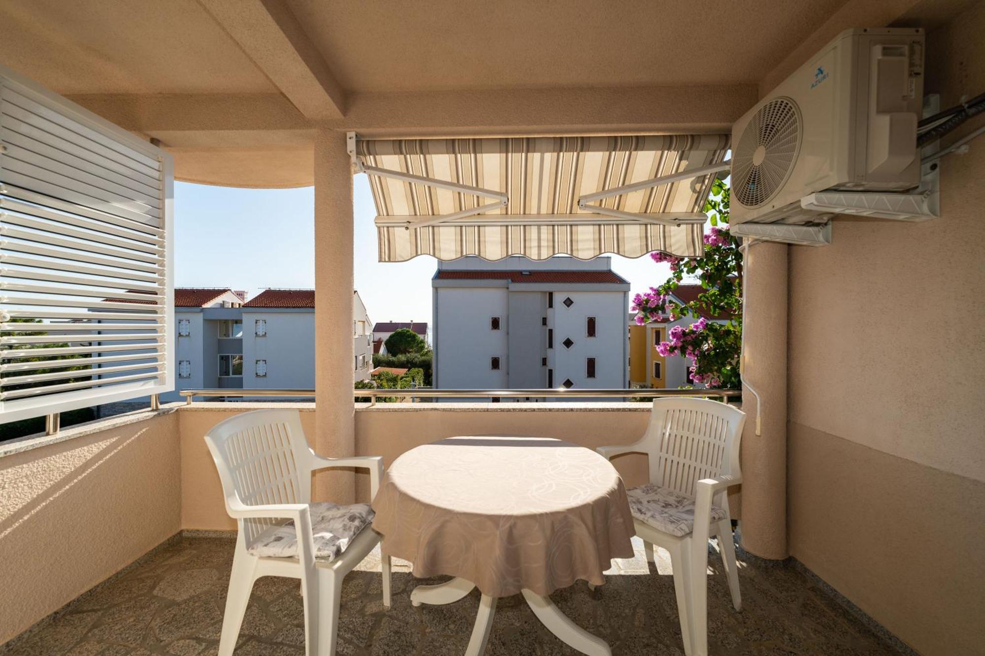 Apartments Cvetka نوفاليا المظهر الخارجي الصورة